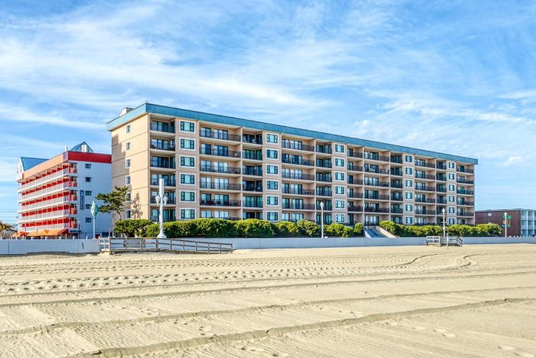Ocean Hideaway 610 condo - B&B Ocean City