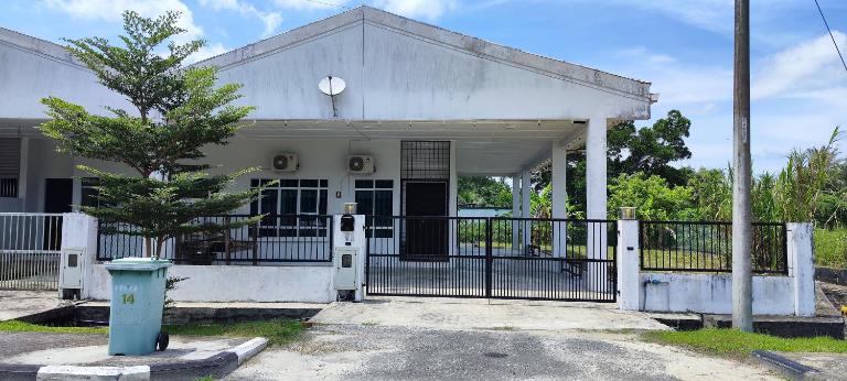 Farwis Homestay - B&B Mukah
