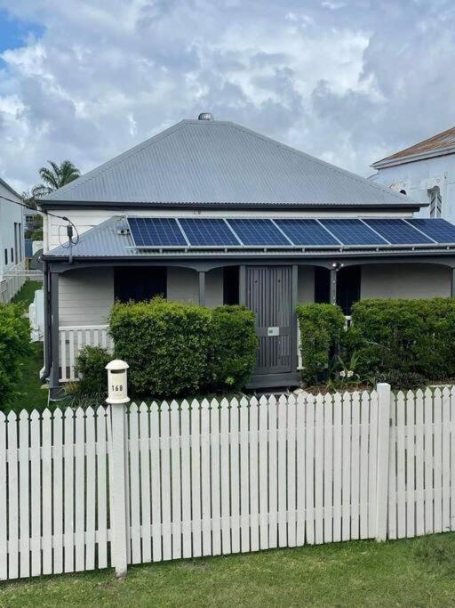 Retreat on Murray - Pool, Playground, Huge Deck! - Ferienwohnung Rockhampton