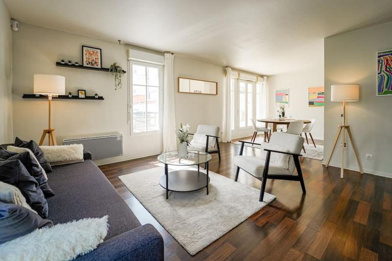Appartement avec Terrasse, Parking et WiFi, DisneyLand Paris - Bed and Breakfast Chessy