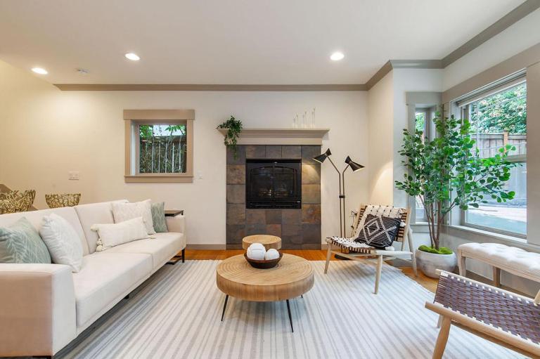 Perch - City Oasis - B&B Seattle
