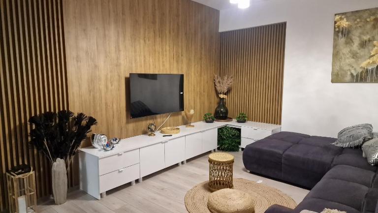 Appartment Chindia Lake - Bed and Breakfast Târgovişte