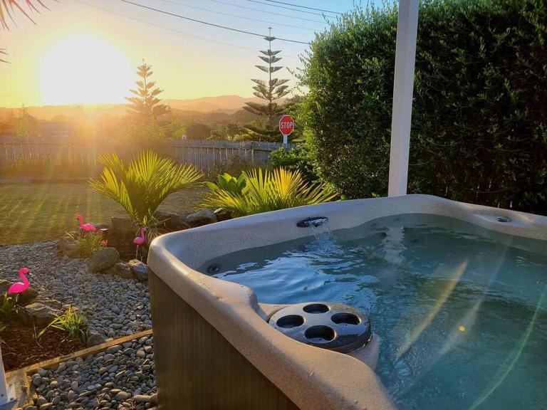 Tropical Oasis in Golden Circle - Chambres d'hôtes Mangawhai