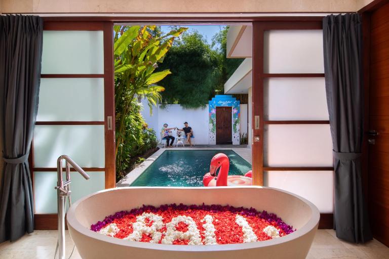 Beautiful Bali Villas - 6 mins walk to the beach - B&B Legian