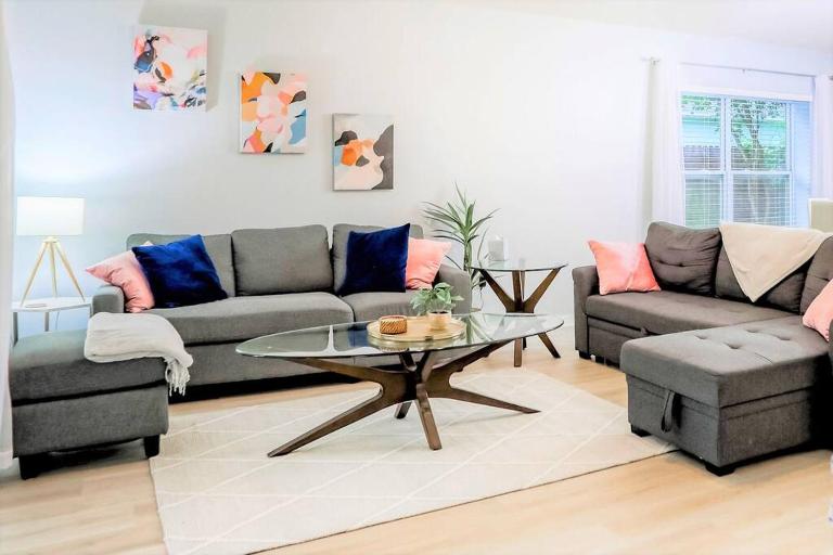Pet-friendly 3 BR Modern Space, 5 min to Downtown - Bed and Breakfast Saint Augustine