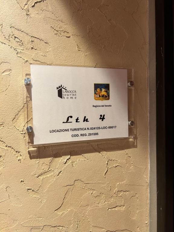 Larocca Tourist Home 4 Valbrenta - B&B Carpane