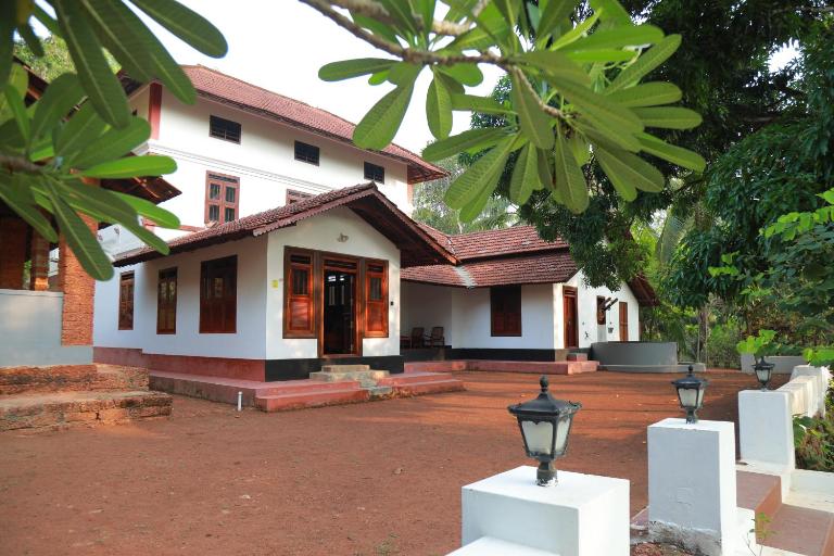 Vilayara Heritage Retreat - Chambres d'hôtes Kunnamangalam