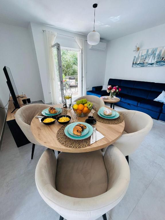 Apartments Dodig Maslina - Bed and Breakfast Marina
