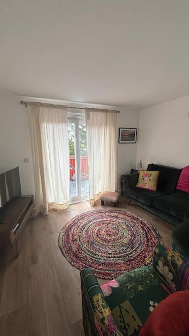 Woodland Lodge, Llanteglos Estate - B&B Narberth