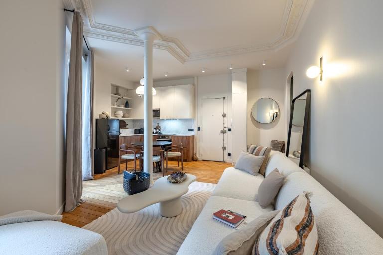 Luxury appartment near Louvre -TopQuartier- near metro - Bed and Breakfast Parijs