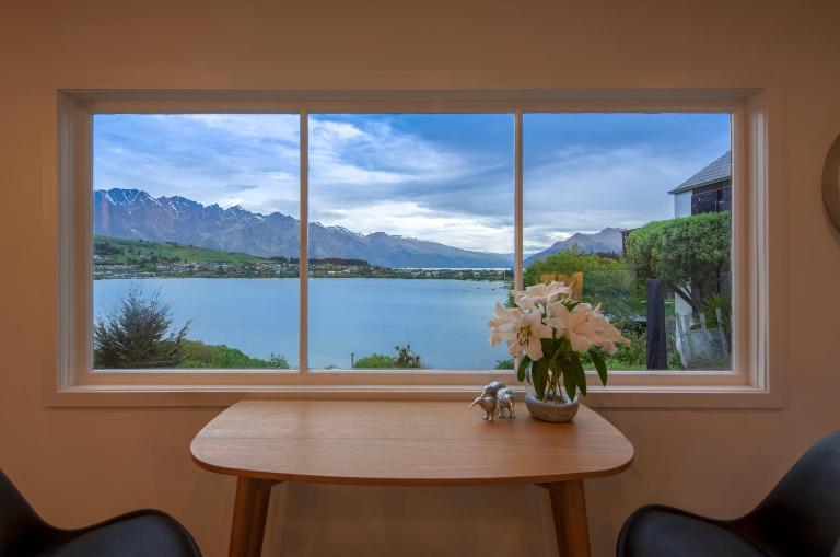 Amazing Lake Views - B&B Queenstown