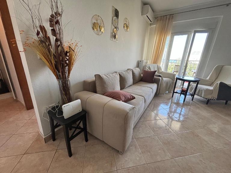 Perea Holidays apartment - B&B Peraía