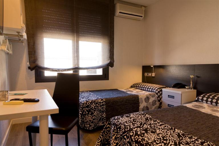 Hostal Plaza - B&B Buñuel