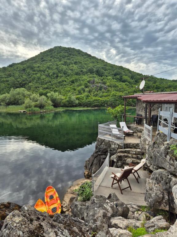 Old house, Skadar Lake - B&B Cetiña