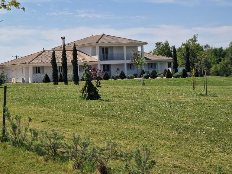Les Fontenelliers luxury 5 star villa - Chambres d'hôtes Le Pizou