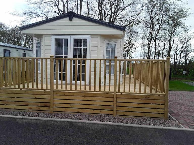 Forestbrook - Cheerful two bedroom tiny house - B&B Carlisle