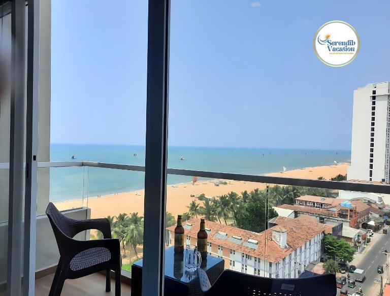 Negombo Ocean Breeze - Bliss on the Beach Luxury Apartments by Serendib Vacation - Ferienwohnung Negombo