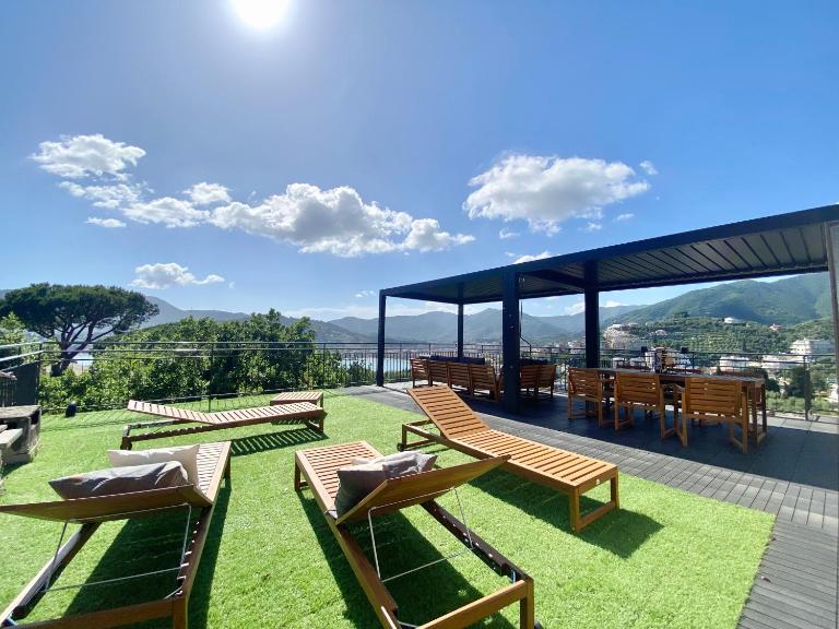 CasaViva - Terrace Apt with Parking in Rapallo - B&B Rapallo