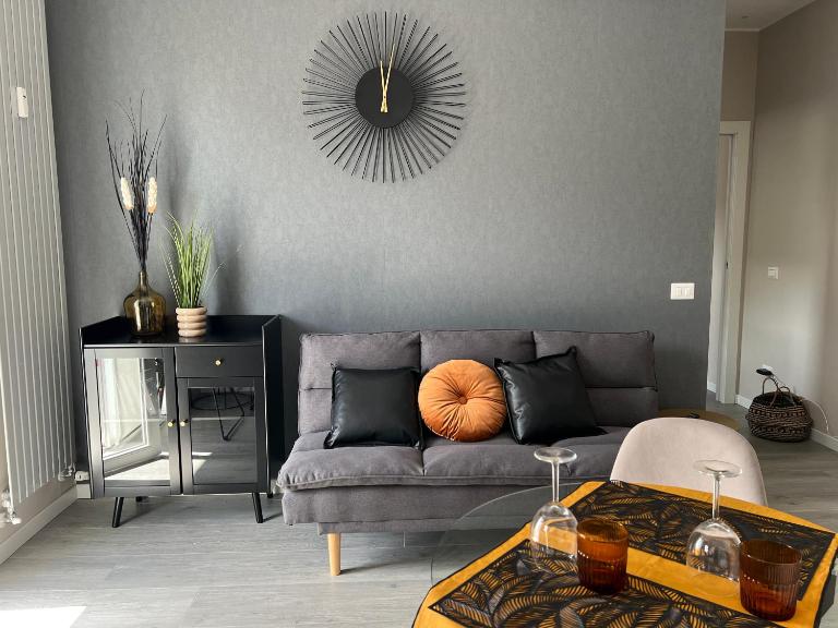 Mia house a 7 minuti dalla metro - B&B Pioltello