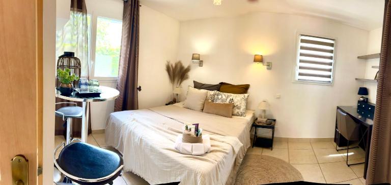 Chambre & jardin I tram Grenoble Nord St Egreve - B&B San Egreve