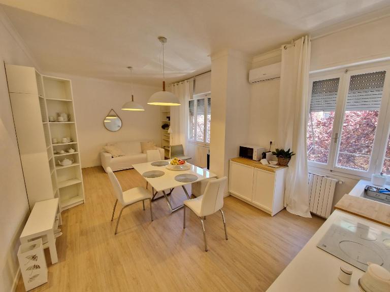 La Casa Bianca di Jo - B&B La Spezia