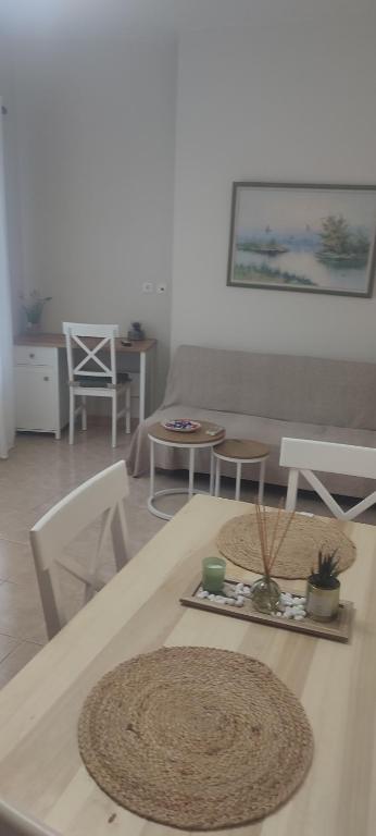 VeVou Apartment - Bed and Breakfast Ermoúpolis