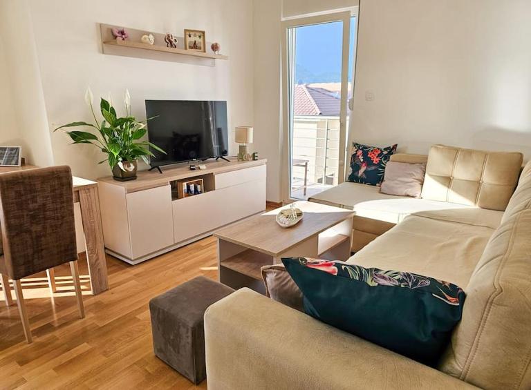 Blanc - Ferienwohnung Podgorica