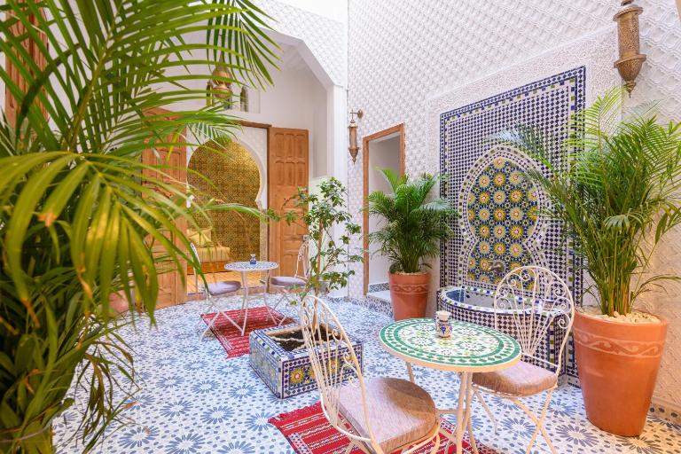 Luxurious Riad Center Rabat Dar Al Jeld - B&B Rabat