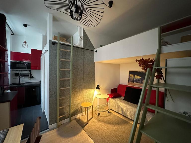 Paris centre dynamique et populaire - B&B Parigi