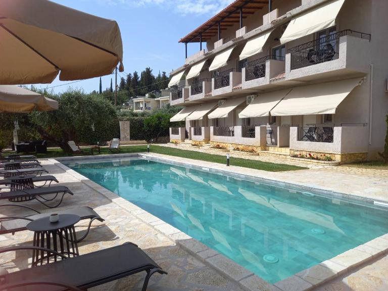 POSEIDON SeaSide Deluxe Suites - B&B Sývota