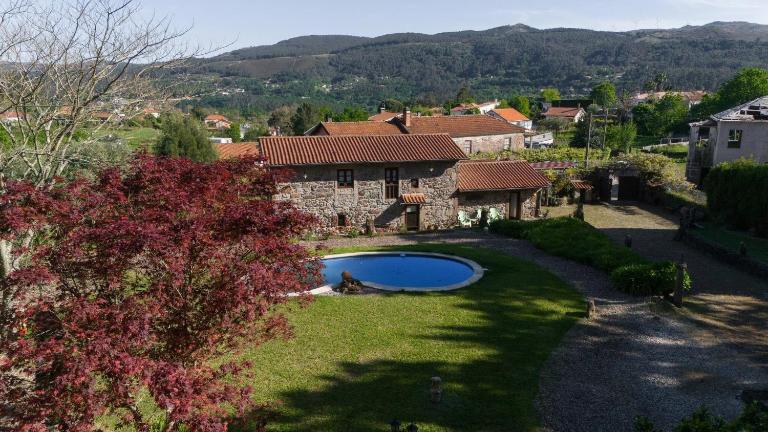 Stone House Casa das Pedras - Bed and Breakfast Covas