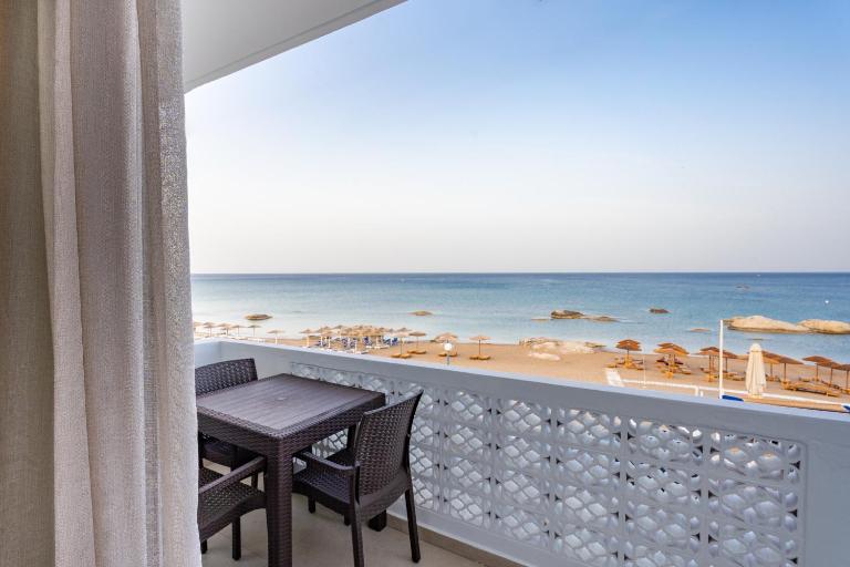 Sunny Sands Seaview Apartment - Bed and Breakfast Archángelos