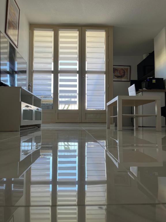 Studio en résidence avec parking - B&B Le Cap d'Agde