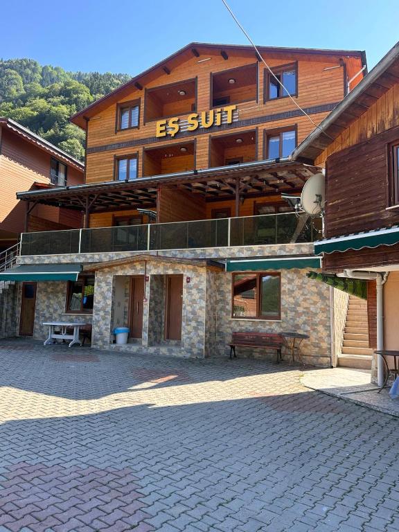 EŞ Pansiyon - B&B Uzungöl