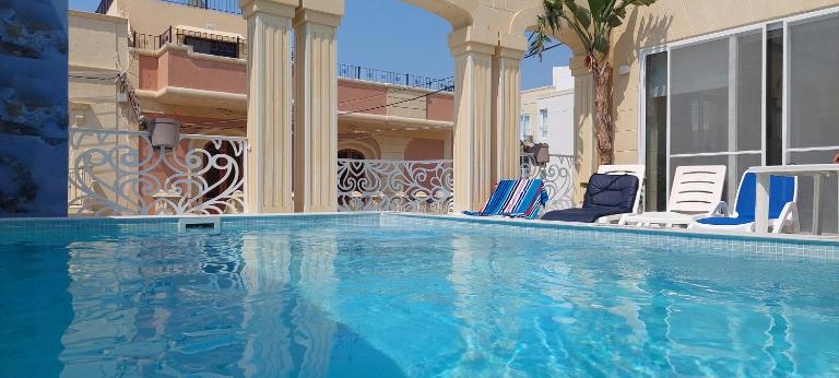 Villa with private pool in Gozo - Bed and Breakfast Munxar