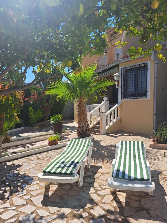 Paraíso Familiar en Marisol Park Bungalow con Piscina, Tenis y Parking - Ferienwohnung Calp