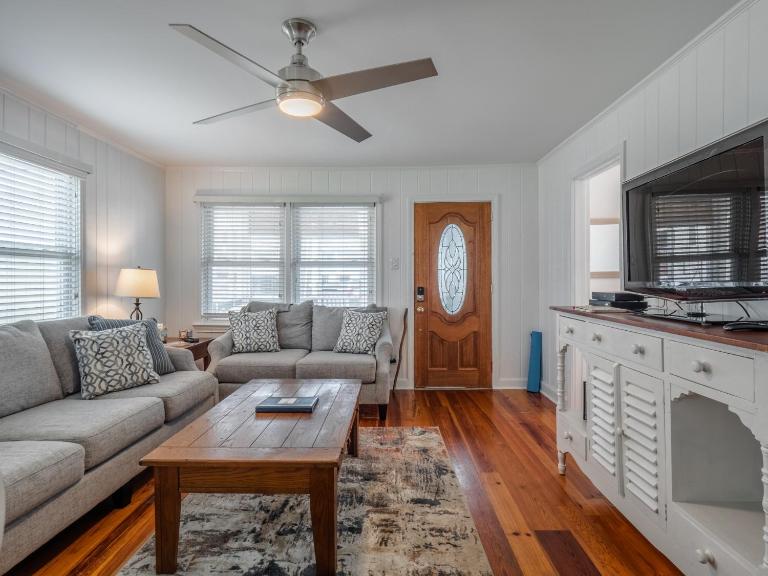 Good Vibrations - B&B Carolina Beach