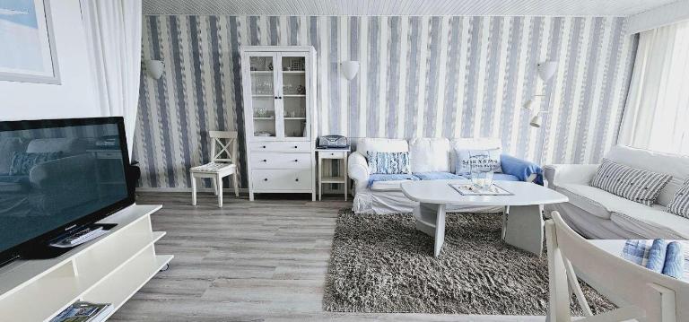 FeWo-Traumweiss-mit-Meerblick - B&B Sankt Peter-Ording