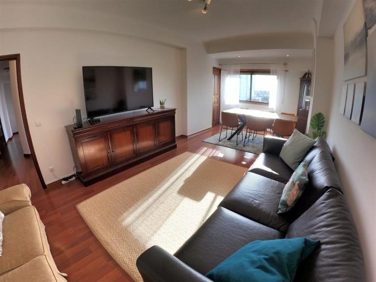Lisbon T2 apartment in condominium in Linda-a-Velha Oeiras Lisbon - B&B Linda-a-Velha