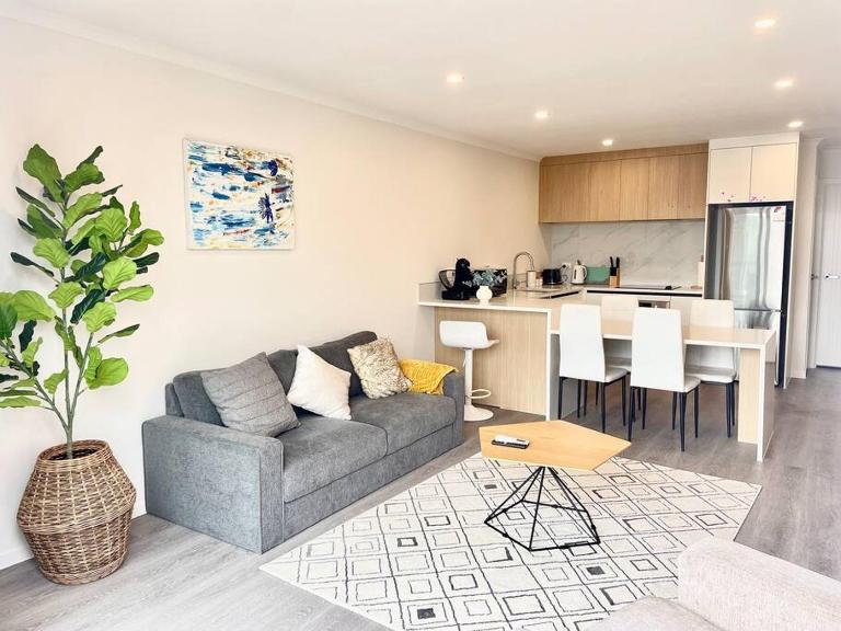 Nice New 3 bedroom Townhouse U4 - B&B Hamilton
