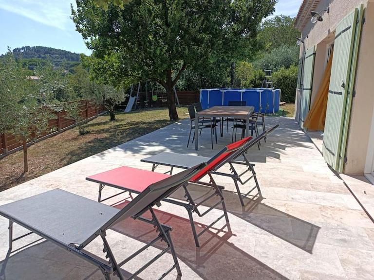 agréable villa au calme avec vue - B&B Anduze