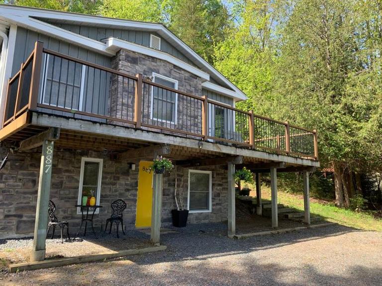 Chalet Émond - Petit Train du Nord, Golf et ski - B&B Mont-Tremblant