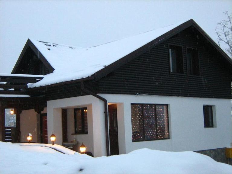 Challet Renatte Bran your home away from home - B&B Bran