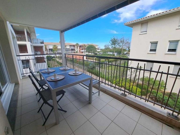 Appartement T2 avec Terrasse, Piscine et Parking Privé - Marseillan - FR-1-326-826 - B&B Marseillan