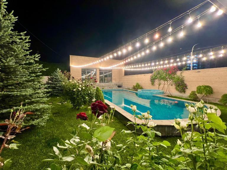Luxury villa with Pool and Jacuzzi - B&B Jerevan