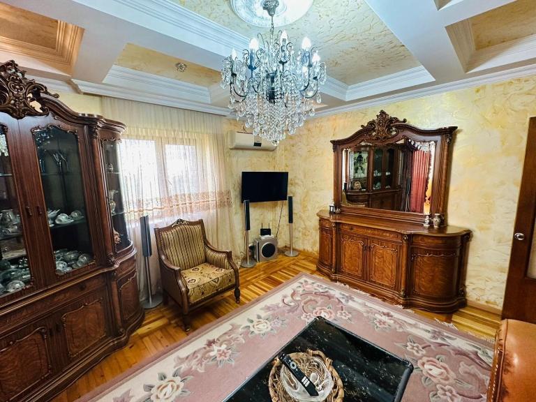 leonidze4 - Bed and Breakfast Batoemi