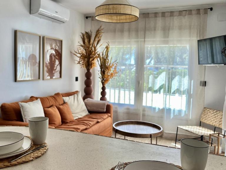 Homing Cambrils 143 - B&B Cambrils
