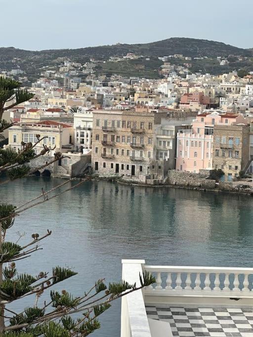 Salty suite -Syros - B&B Ermoúpolis
