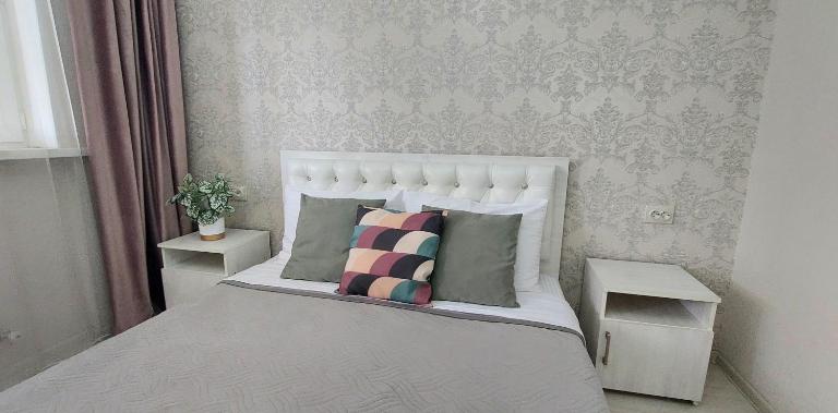 Уютная квартира в ЖК Уш Сункар с видом на горы - B&B Almatý