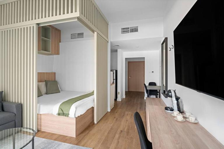 New Design Studio next to Burj Khalifa, Mall & Dubai Fountain - Ferienwohnung Dubai